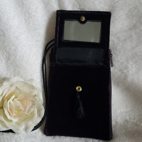 Crushed velvet little purse - Picture 2 of 5